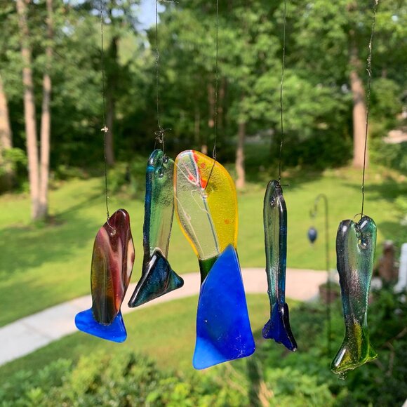 #7228 FUSED FISH SUNCATCHER   HANDCRAFTED  6 ½ SQUARE” SUNCATCHER - Picture 2 of 5